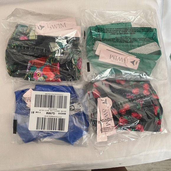 NWT VICTORIA'S SECRET SWIM
Shine Strap Brazilian Bikini Bottom Bundle Small - Picture 2 of 16